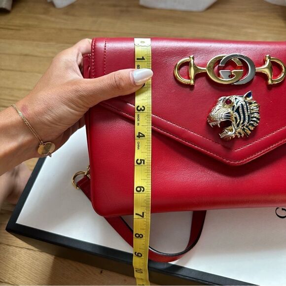 Gucci Med Rajah Red Shoulder Bags - Picture 12 of 16